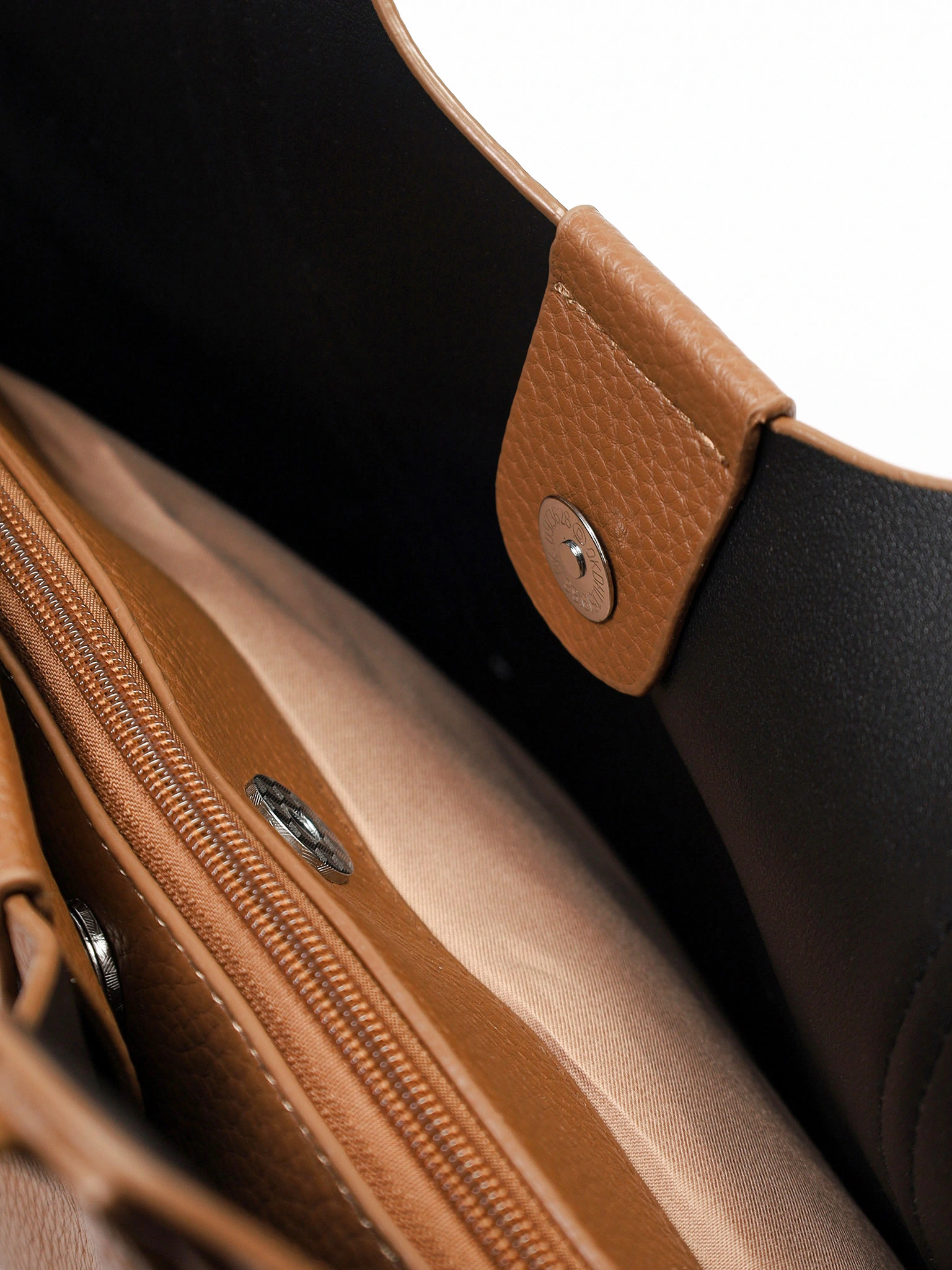 Сумка-тоут с плоскими ручками с брелком-медвежонок в ассортименте